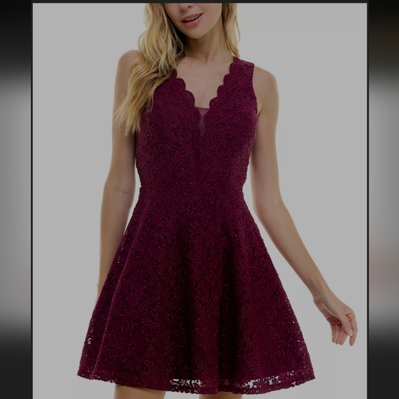 City Studio V-Neck Lace and Glitter Dress Size 3 Wine Color - Picture 2 of 6